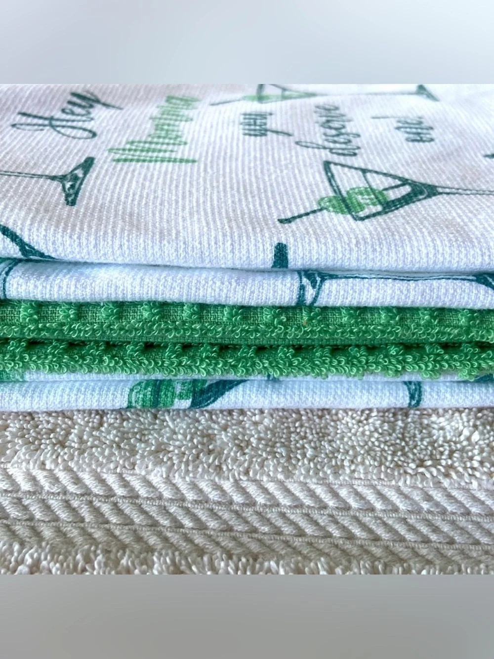 Martini glass themed kitchen towel set